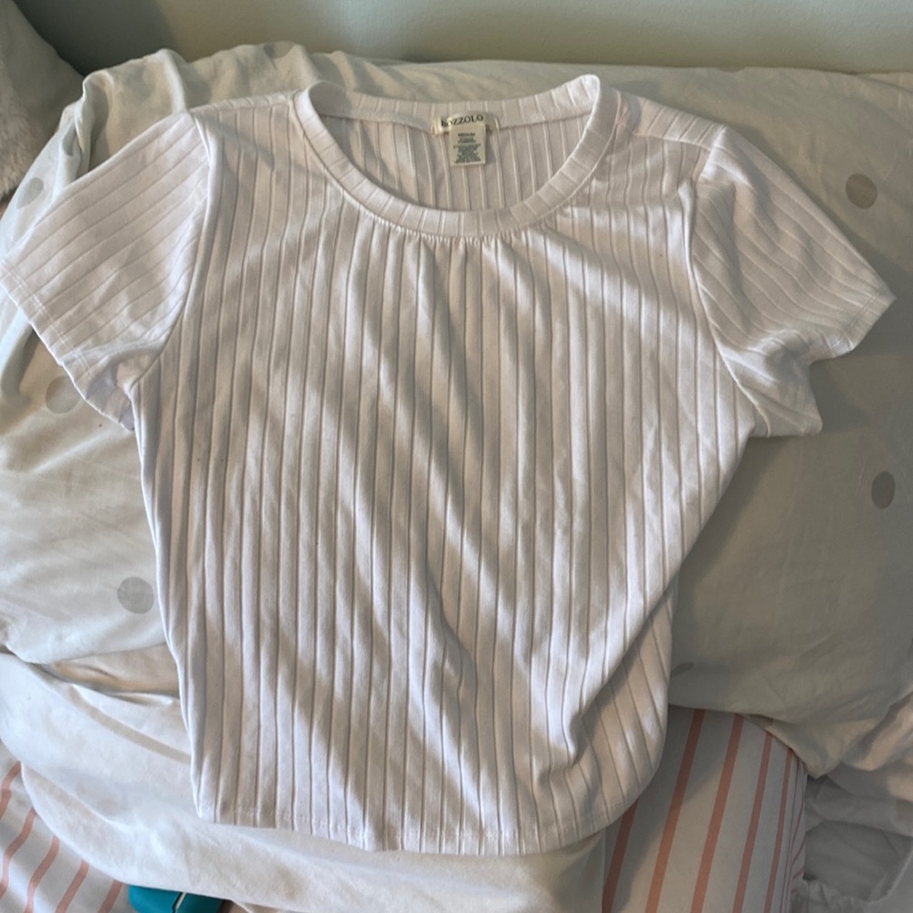 Crop top tee
